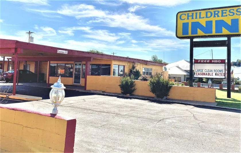 Childress Inn - Image 1