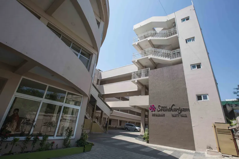 Hotel Sownthariyam - Image 1