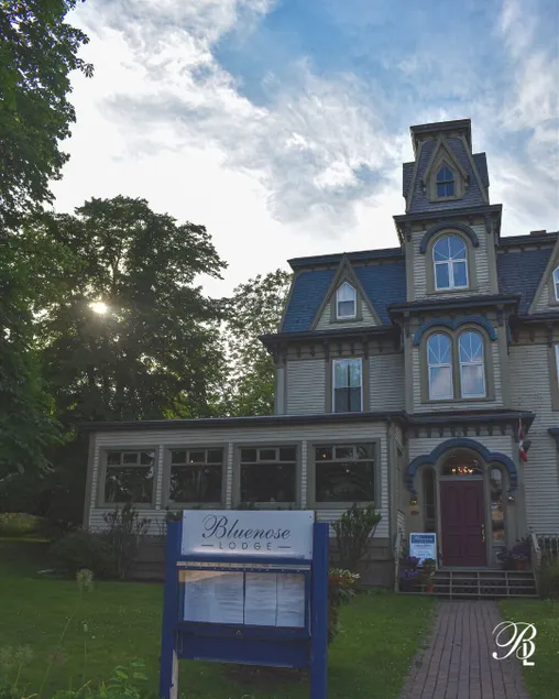 Bluenose Lodge - Image 1