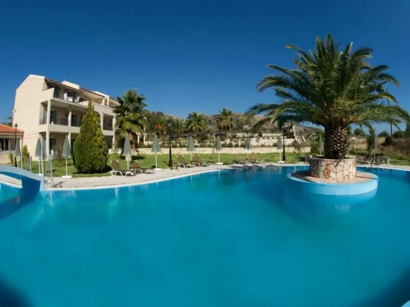 Alkioni Hotel - Image 1