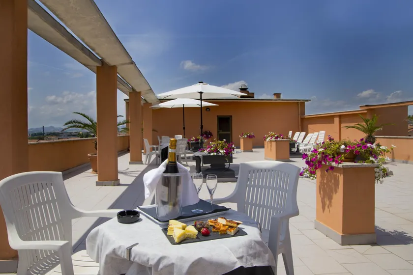 Hotel Solarium - Image 1