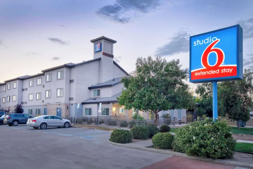 Studio 6-Bakersfield, CA - Image 1