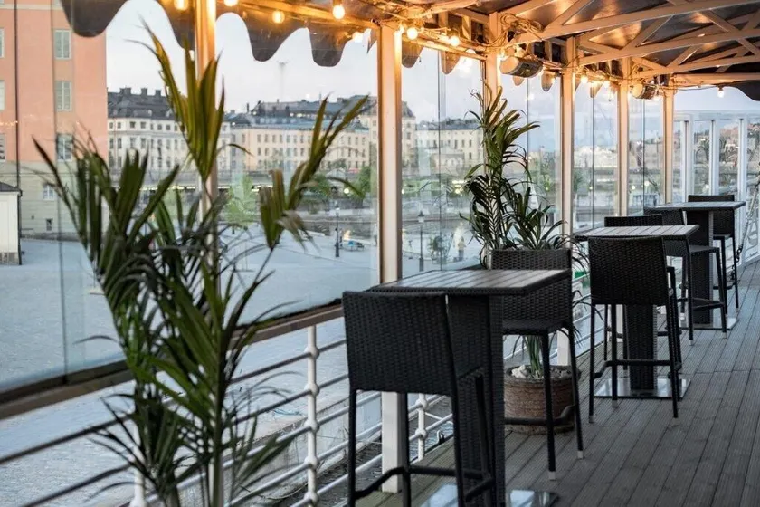 Mälardrottningen Yacht Hotel - Image 1