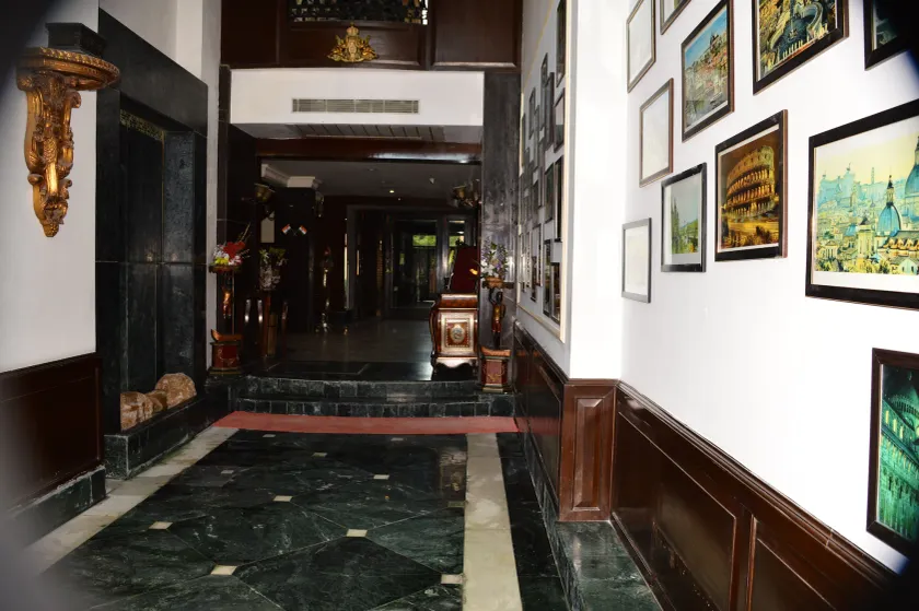 Hotel Diplomat Residency - Image 1