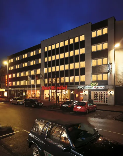 Hotel Mondial - Image 1