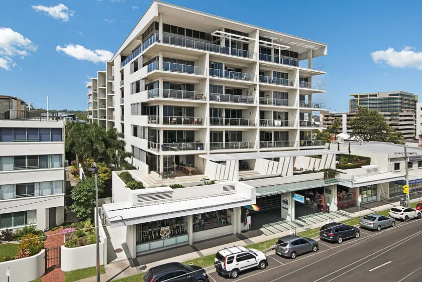 Space Holiday Apartments - Image 1
