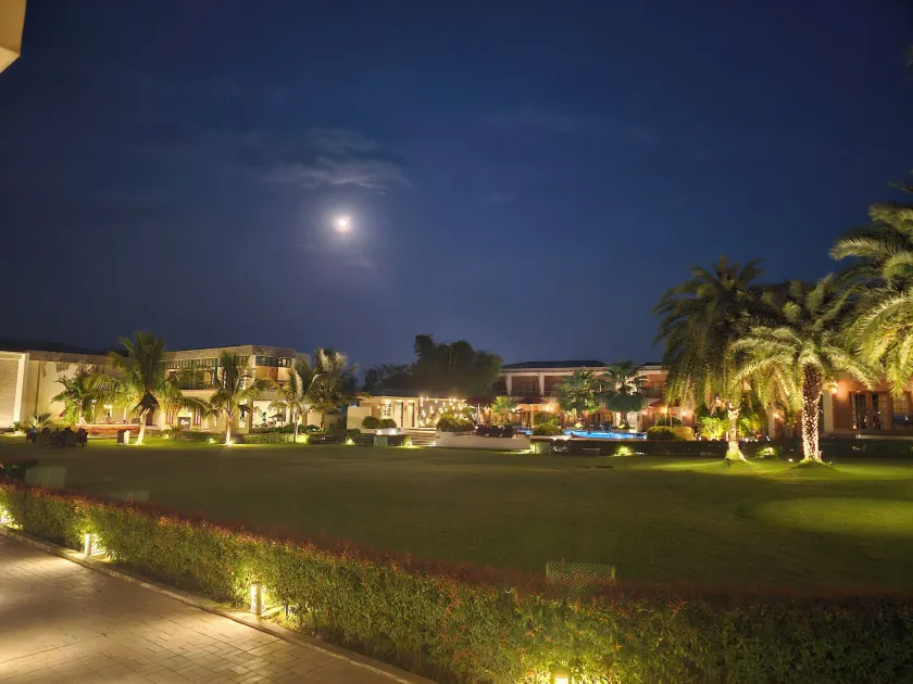 The creek boutique resort & spa - Image 1