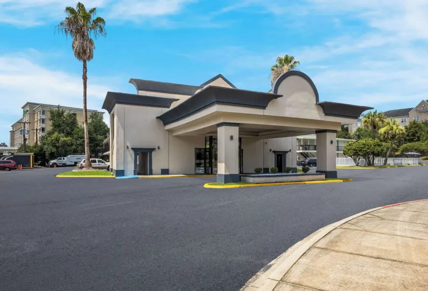 Quality Inn Tallahassee near University - Image 1