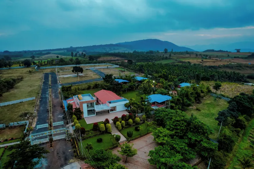 Golden Hill Resort - Image 1