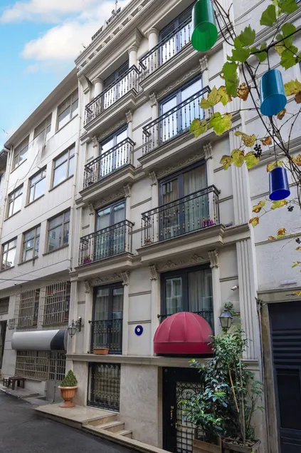 Perla Galata Hotel - Image 1
