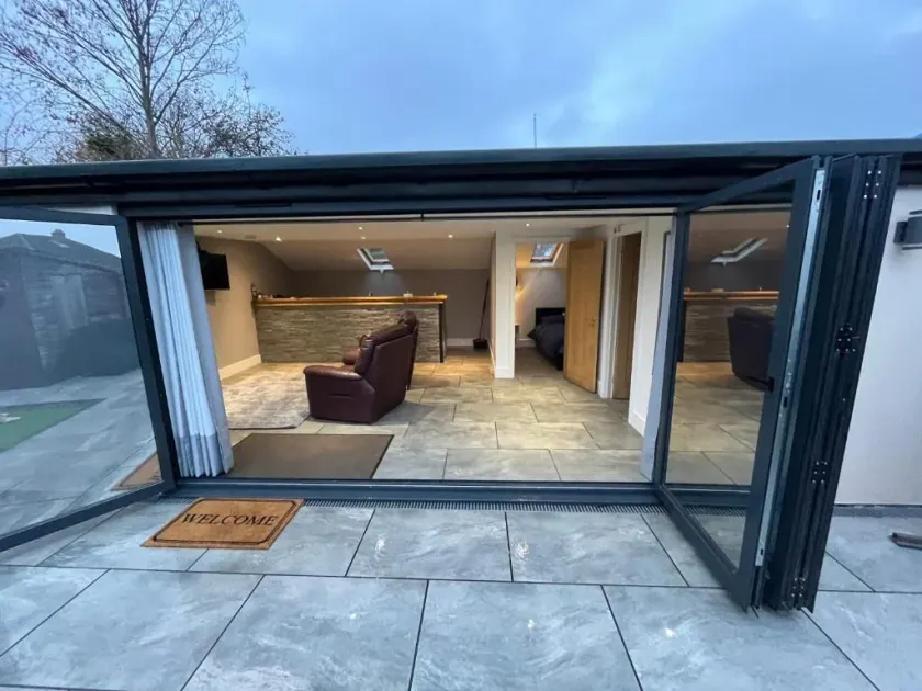 The Snug - Image 1