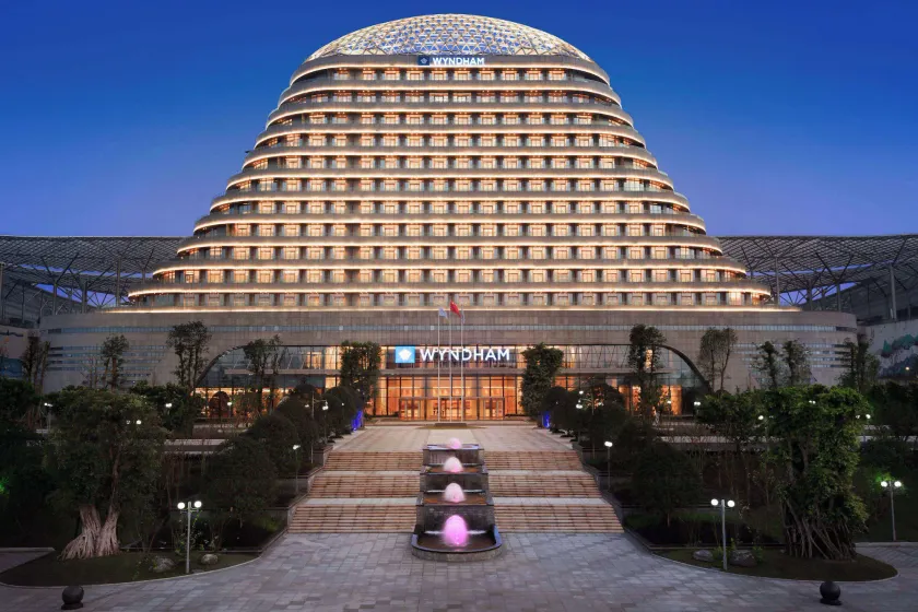 Wyndham Chongqing Yuelai - Image 1