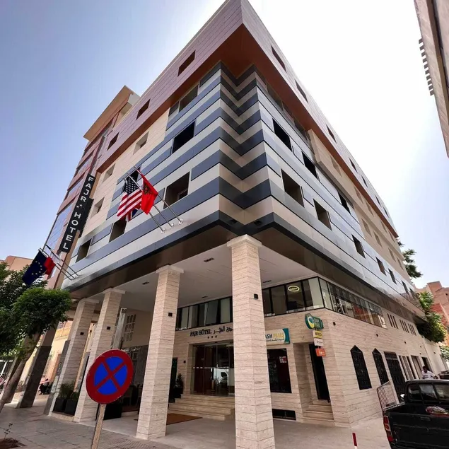 Fajr Hotel - Image 1