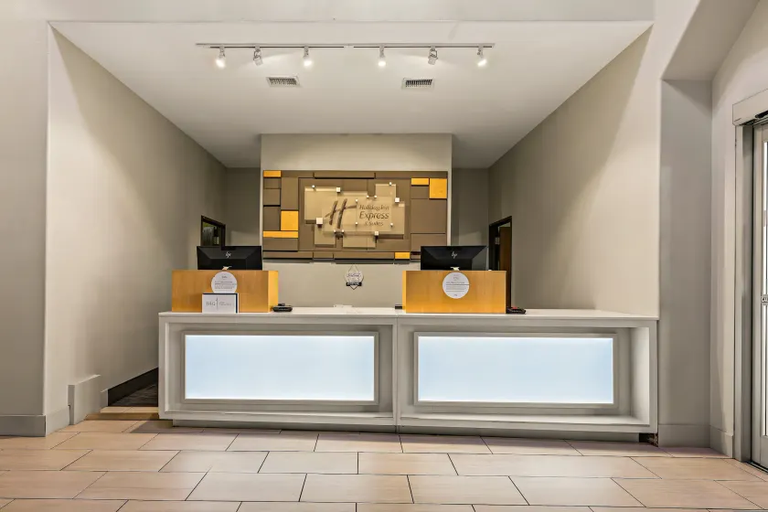 Holiday Inn Express Hotel & Suites Okmulgee by IHG - Inn-/utsjekkingsautomat
