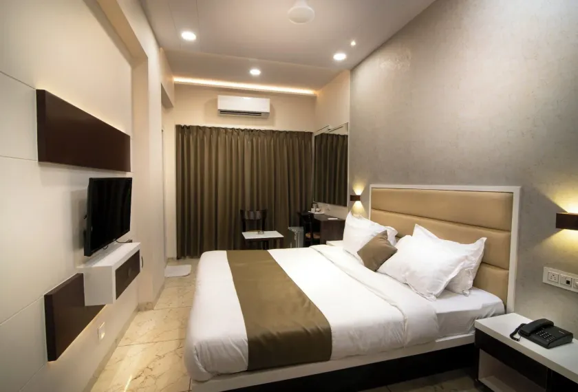Hotel Royal Treat Surat - Image 1