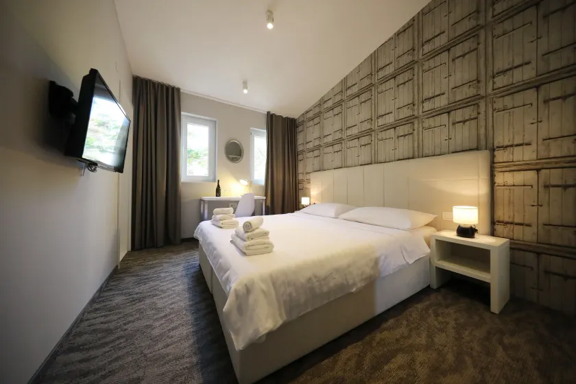 Downtown Boutique Hostel - Image 1