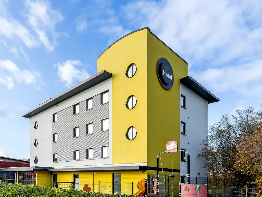 Hotel Rhynern Nord - Image 1