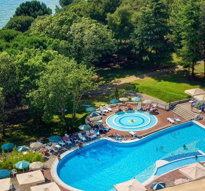Rubin Sunny Hotel - Image 1