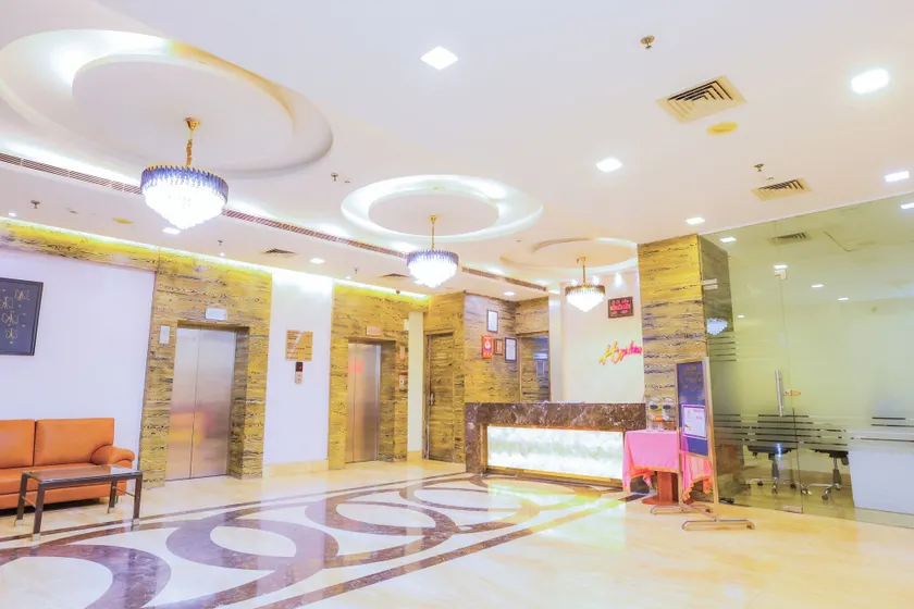 Hyphen Premier-Business Hotel - Lobby
