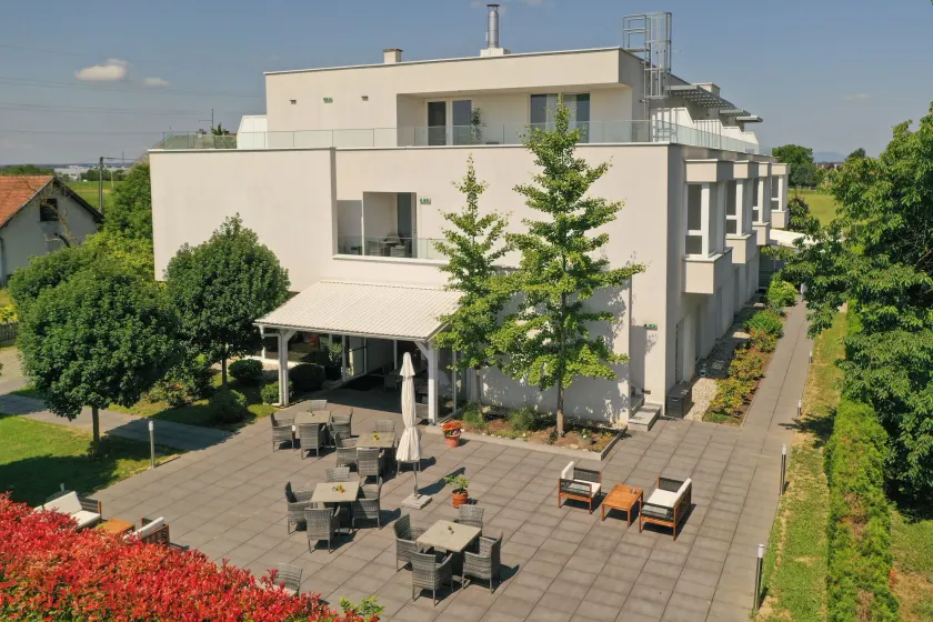 Hotel Magdalena - Image 1