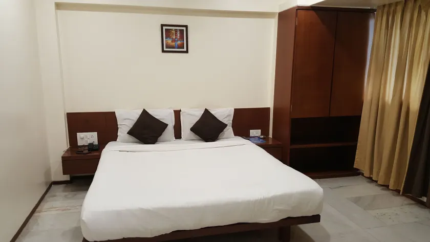 Hotel Executive Residency - Image 1