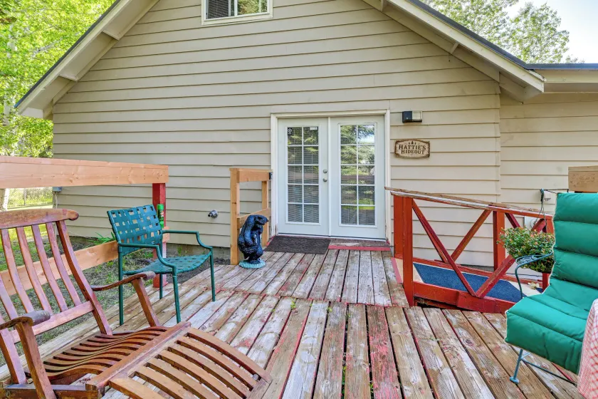 6 Mi to Crater Lake NP / Quiet & Secluded Home - Image 1