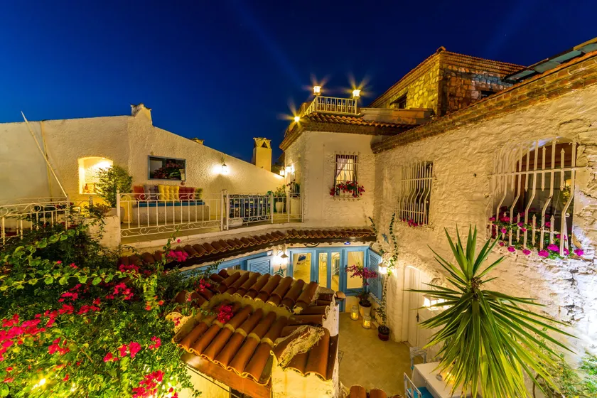 8 Oda Boutique Homes - Image 1