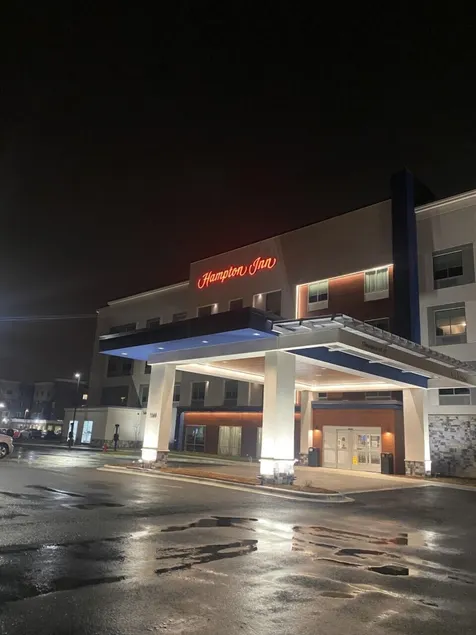 Hampton Inn Glendale Milwaukee, WI - Image 1