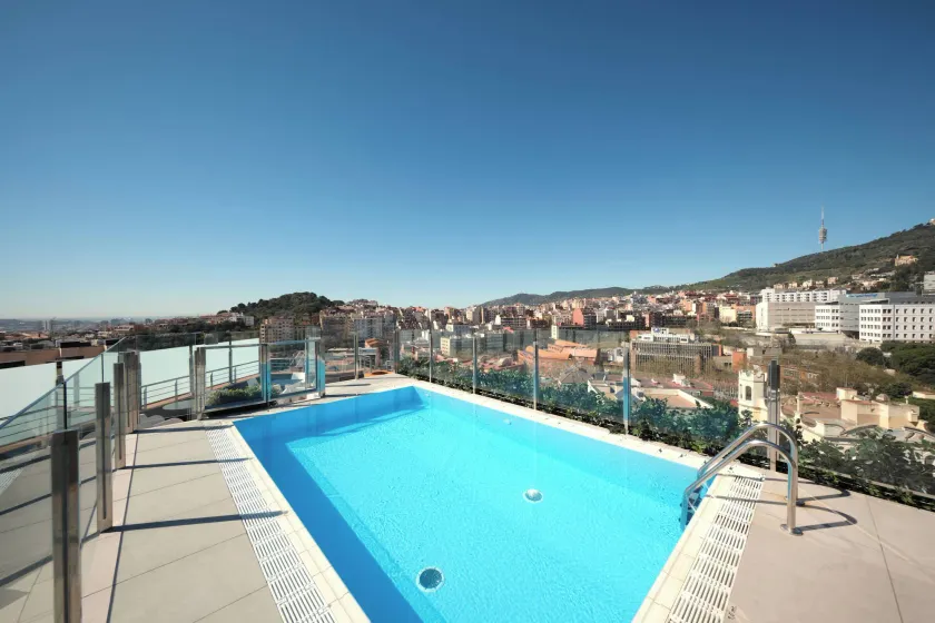 Hotel Catalonia Park Güell - Image 1