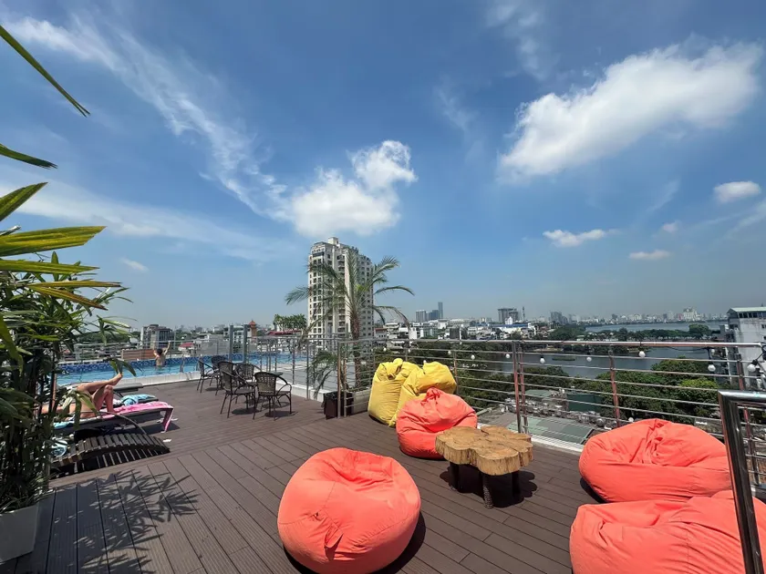 Luxe Paradise Premium Pham Hong Thai Hotel & Spa - Image 1