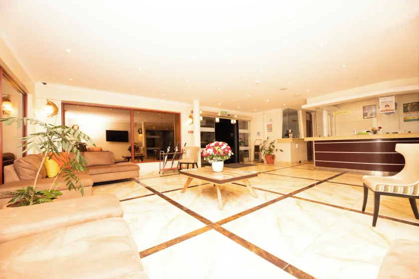 West Lerruat Hotel - Image 1