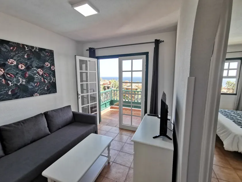 Apartamentos Oasis San Antonio - Image 1