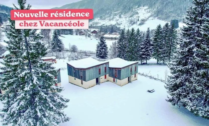 Résidence Vacancéole Les Monts Jura - Image 1