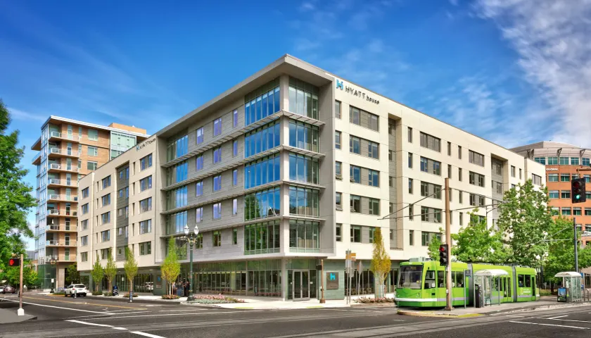 Hyatt House Portland / Downtown - Image 1