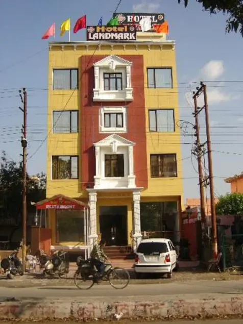 Hotel Landmark - Image 1