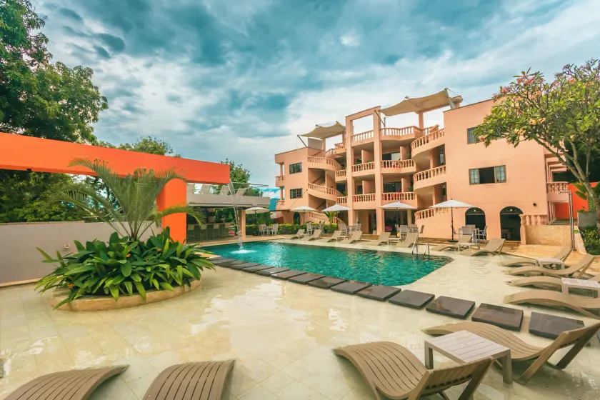 Del Trópico Hotel By GyC Hotels - Image 1