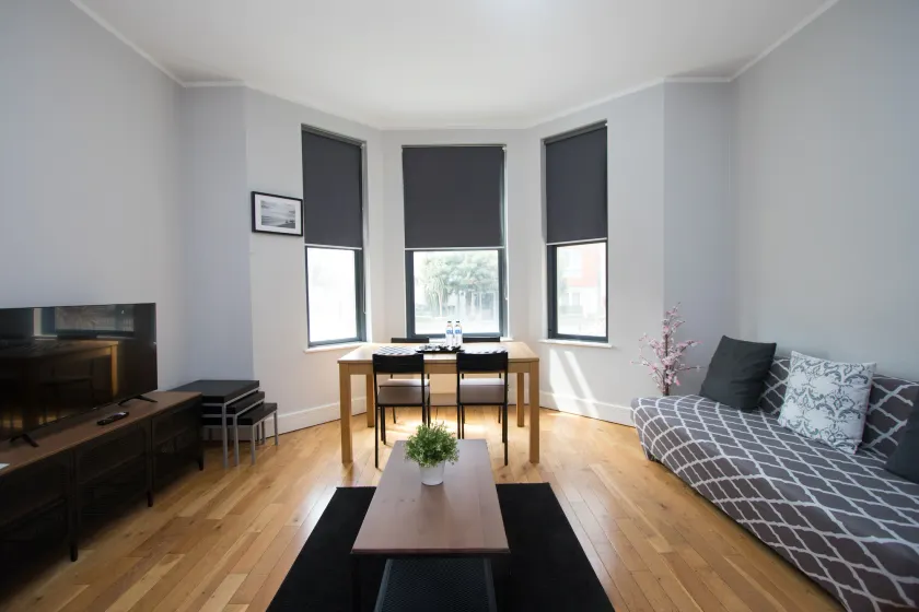 Westciti Croydon Serviced Apartments - Image 1