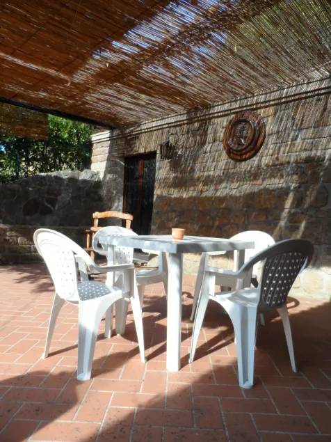 Casa Serafina trilocale con arredi d'arte e parcheggio privato - Image 1