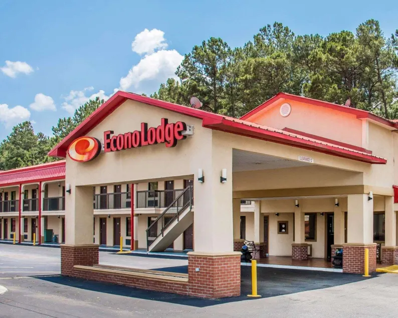 Econo Lodge Richmond Hill - Image 1
