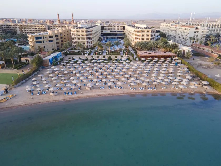 AMC Royal Hotel & Spa - Image 1