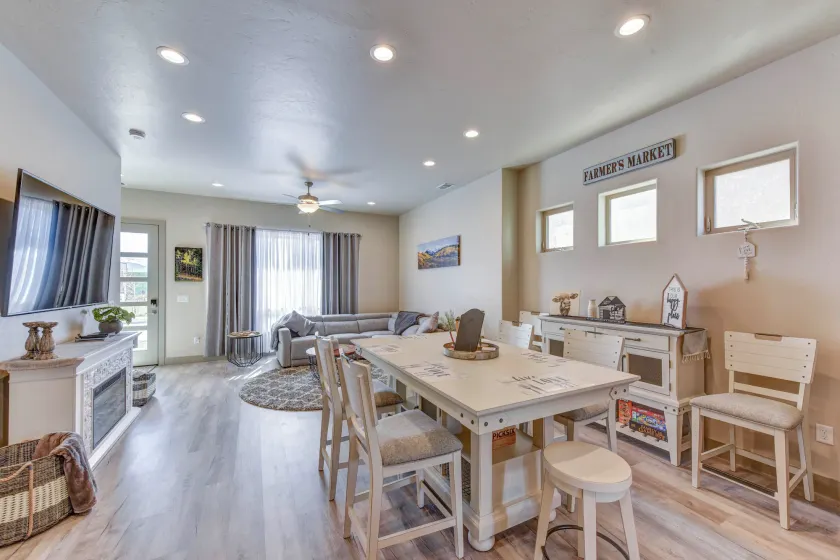 8 Min to Dtwn Salida 3 Bed, 3 Bath 2 King Beds - Image 1