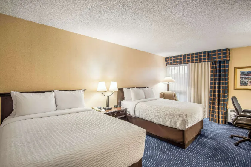 Clarion Inn Grand Junction - Image 1