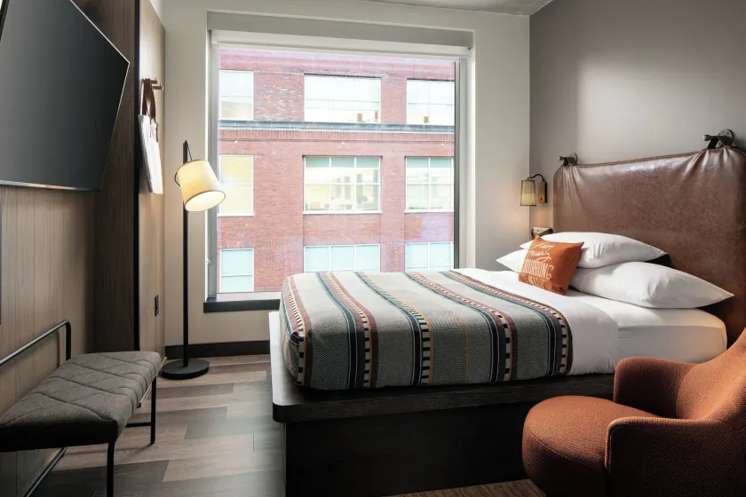 Moxy Louisville Downtown - Image 1