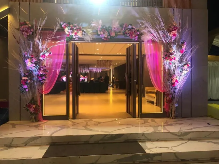 Hotel The Legend - Lobby