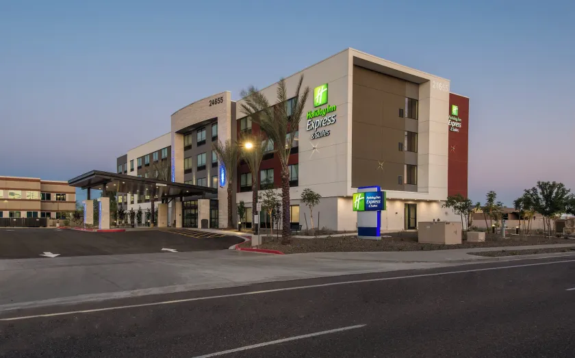 Holiday Inn Express & Suites - Phoenix North - Happy Valley by IHG - Image 1