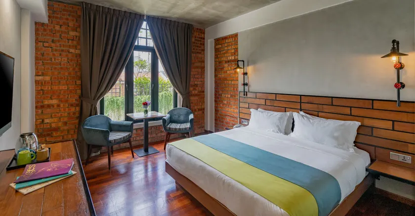 Treasures Hotel and Suites - Image 1