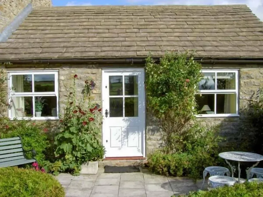 Curlew Cottage - Image 1