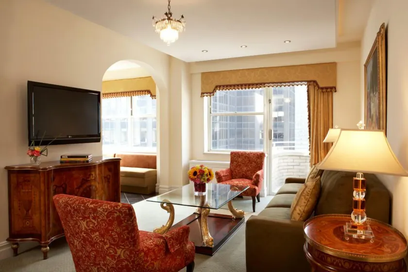 The Kimberly Hotel - Image 1