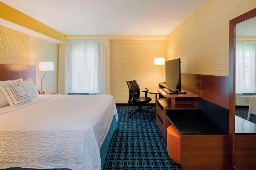 Fairfield Inn & Suites by Marriott Paramus - Image 1