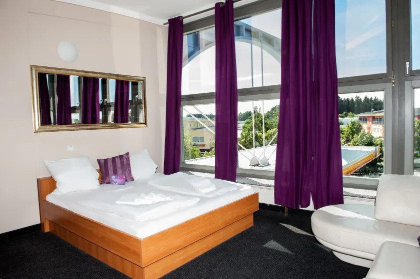 AUSZEIT DAS HOTEL Schweitenkirchen & AUSZEIT DAS RESTAURANT - Image 1